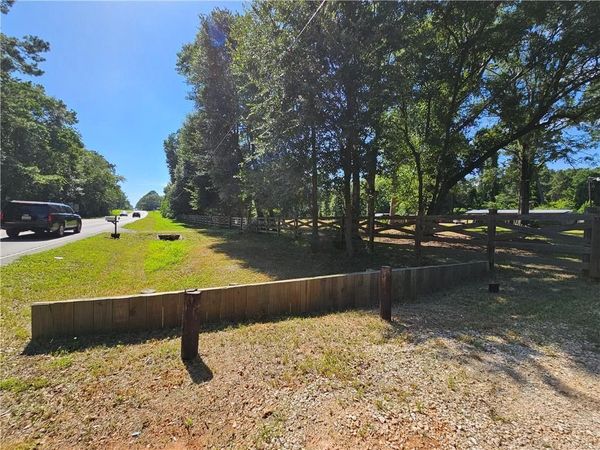 3150 Laurendine Road , Theodore, AL 36582