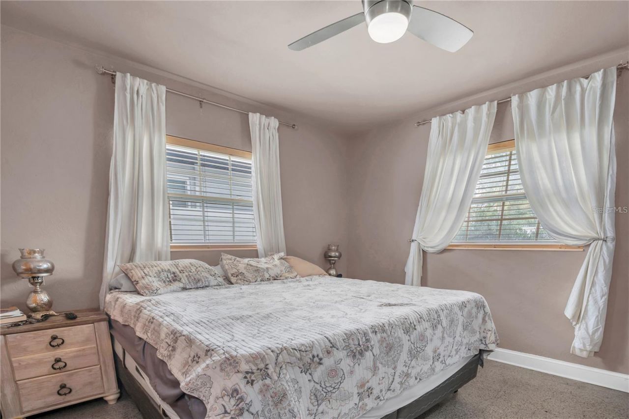 185 22nd Avenue N, Saint Petersburg, FL 33704 Photo