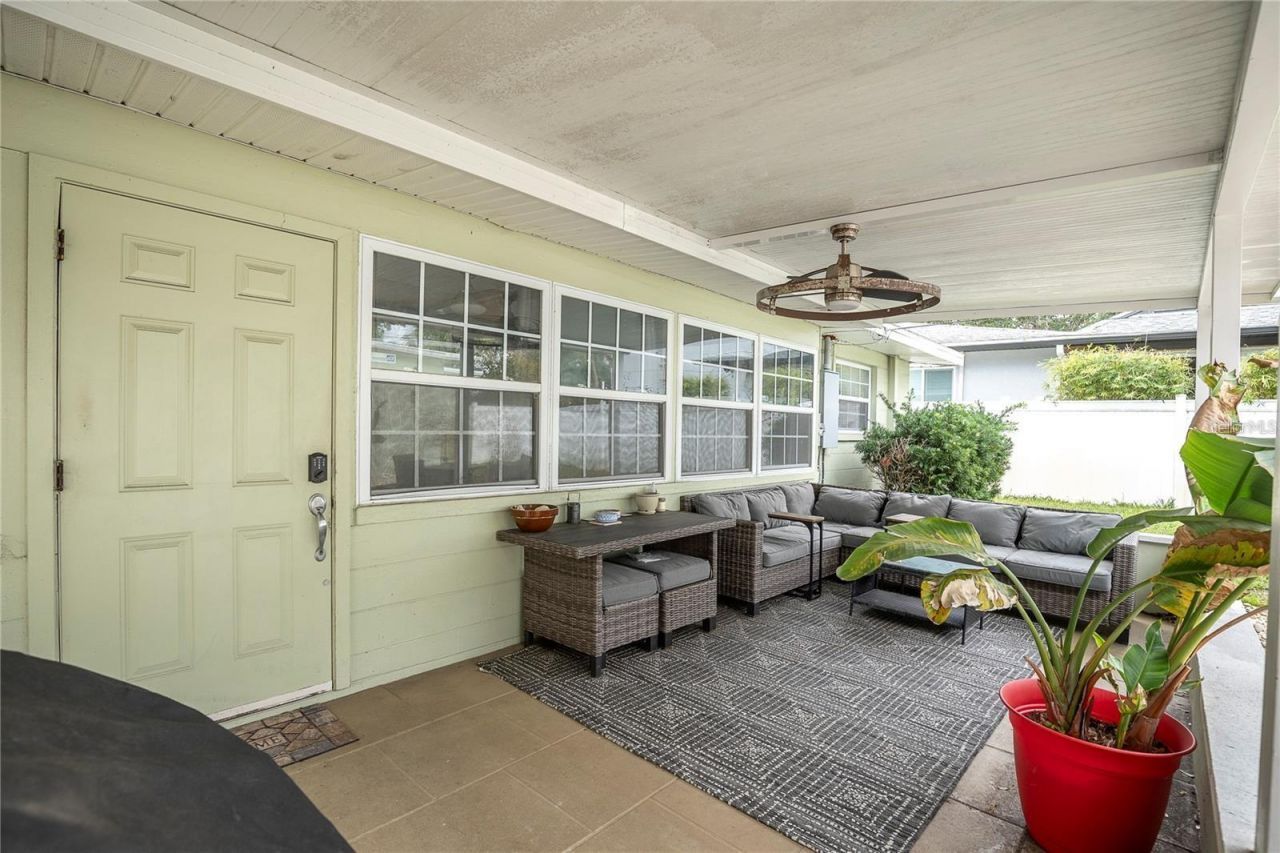 185 22nd Avenue N, Saint Petersburg, FL 33704 Photo
