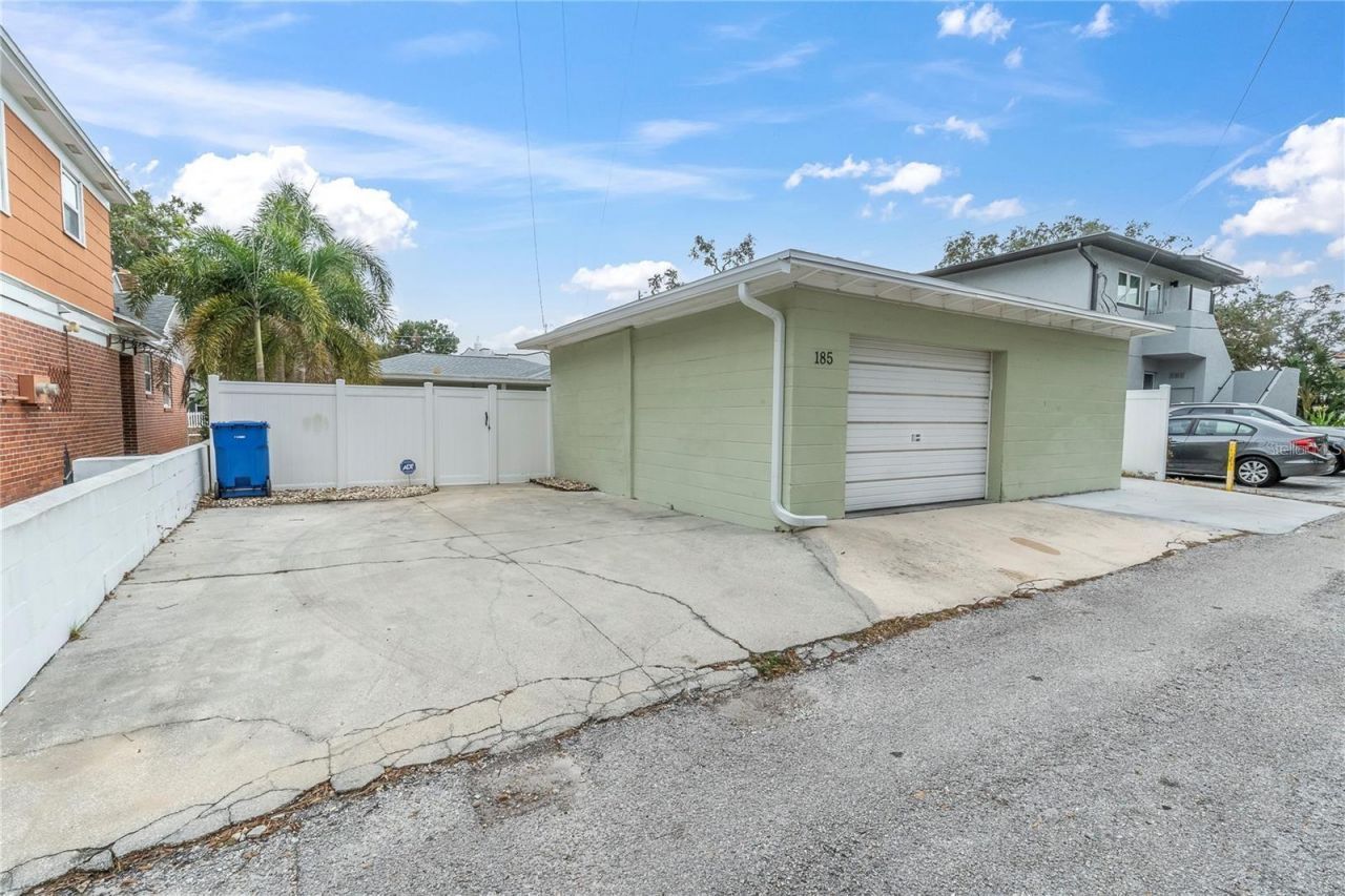 185 22nd Avenue N, Saint Petersburg, FL 33704 Photo
