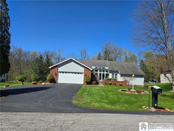 10 Westbury Court, Jamestown, NY 14701