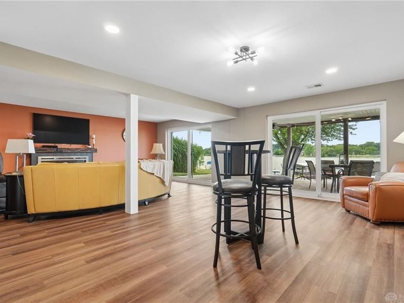 1300 E Choctaw Drive, London, OH 43140 Photo 29