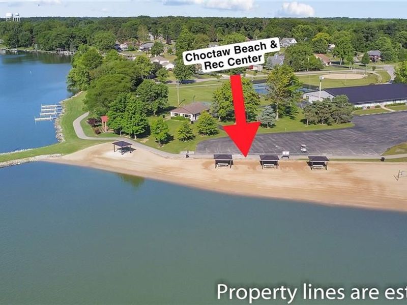 1300 E Choctaw Drive, London, OH 43140 Photo 46