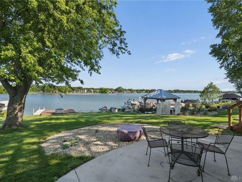1300 E Choctaw Drive, London, OH 43140 Photo 54