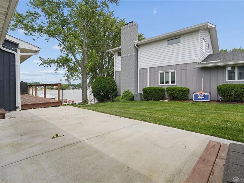1300 E Choctaw Drive, London, OH 43140 Photo 61