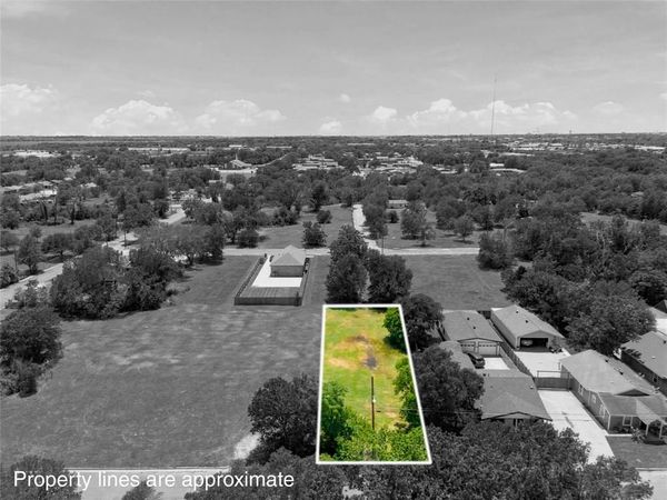 2621 S 7th Street, Waco, TX 76706