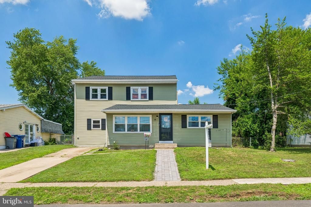 35 Indian Queen Lane, Maple Shade, NJ 08052 Main Photo