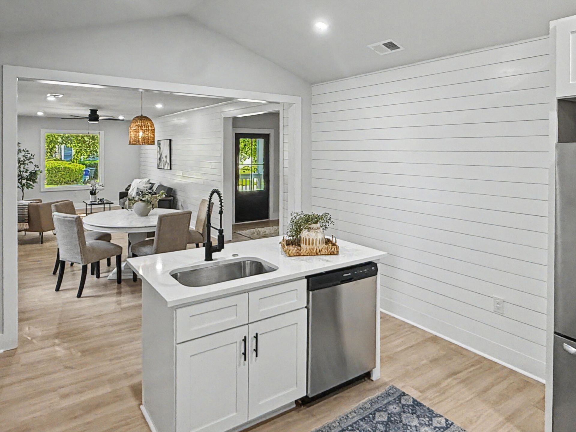 2132 Commander Road Photo 14