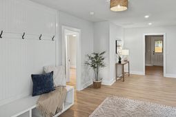 2132 Commander Road photo 4