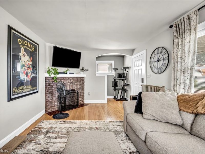5697 W 54th Street, Parma, OH 44129 Photo 8
