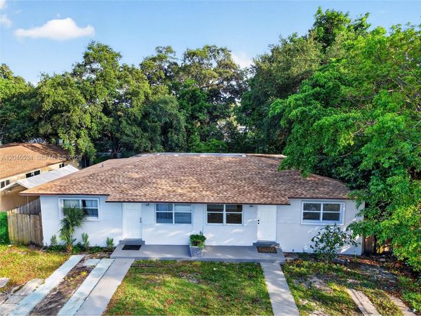 1350 NE 149th St, Unit 2, Miami, FL 33161