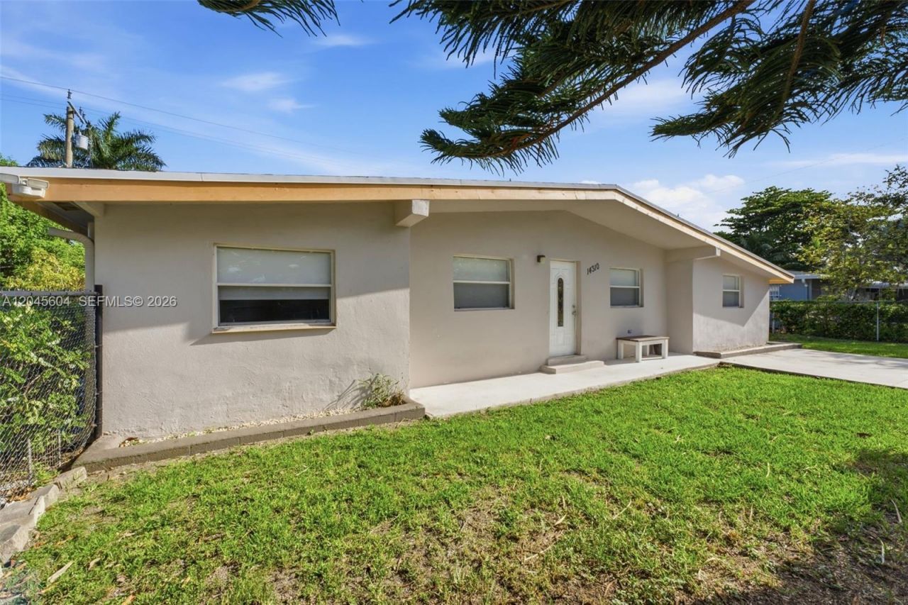 14310 SW 271st Ter , Homestead, FL 33032 Photo
