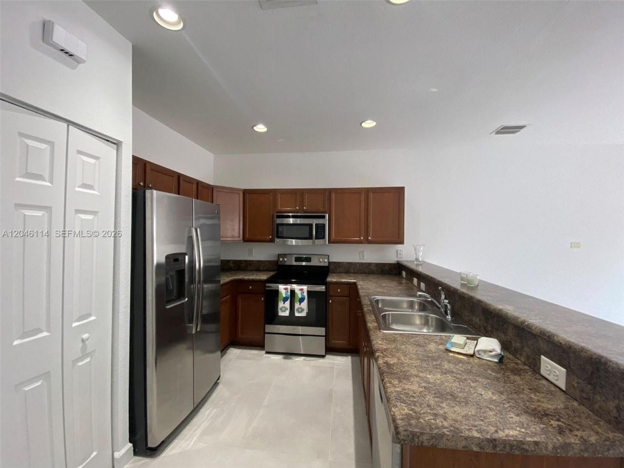 3538 W 88th Terrace , Unit 3538, Hialeah Gardens, FL 33018 Photo