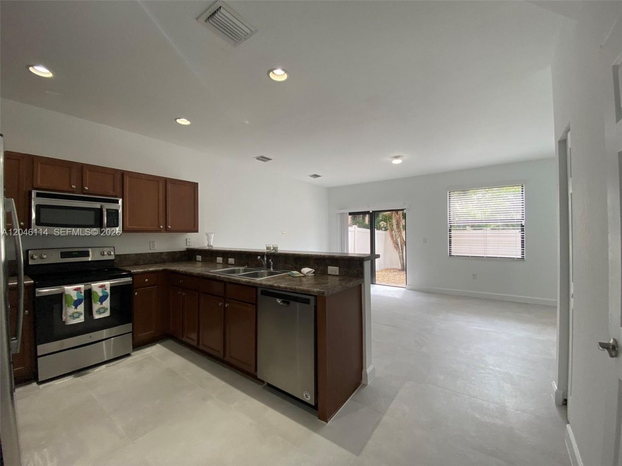 3538 W 88th Terrace , Unit 3538, Hialeah Gardens, FL 33018 Photo