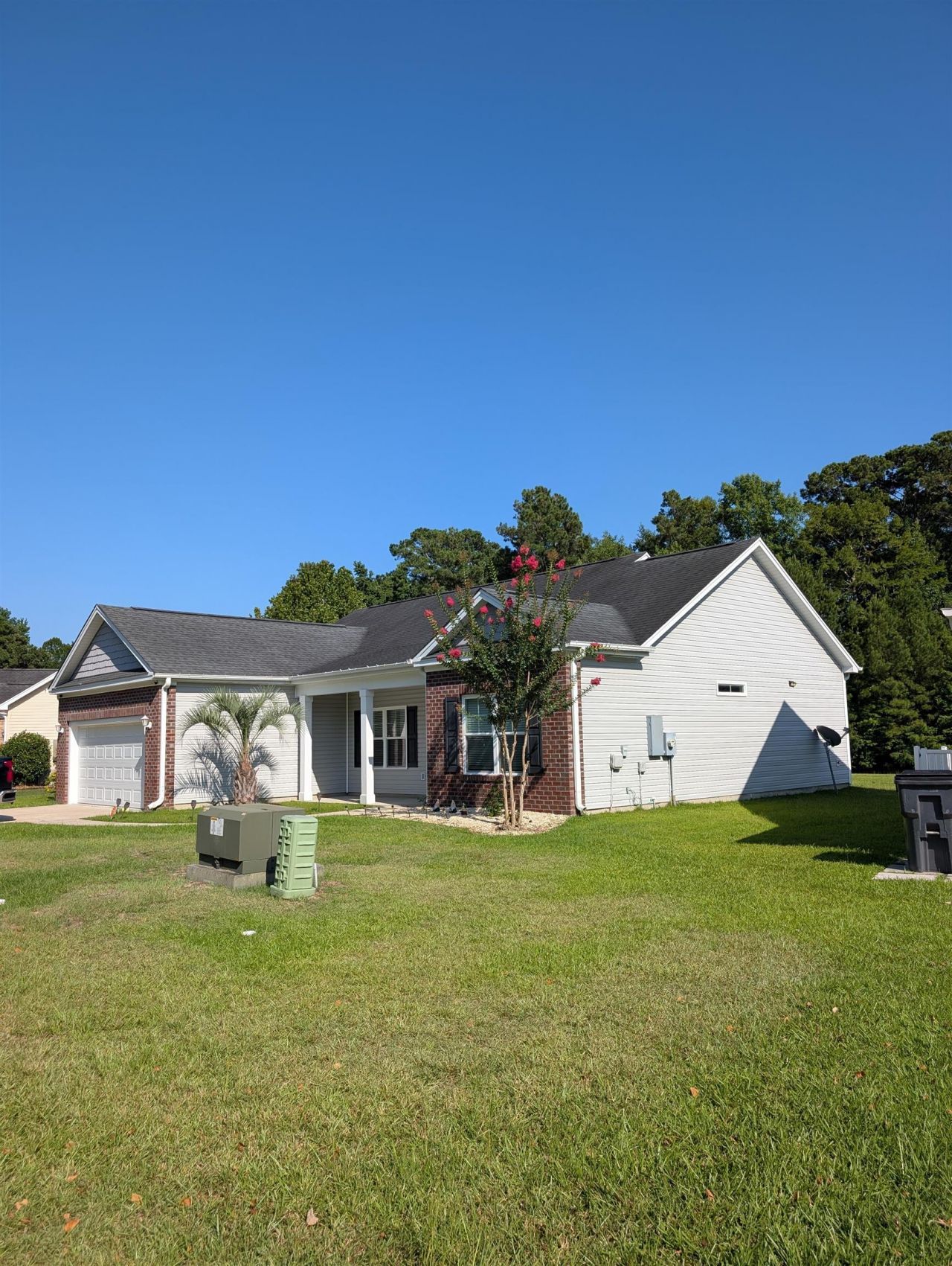 601 West Oak Circle Dr. Photo 5
