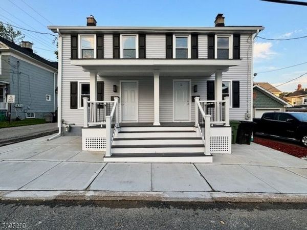 12 School St, Washington, NJ 07882