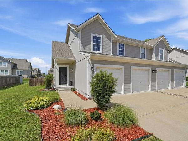 1510 S 5th Street, Louisburg, KS 66053