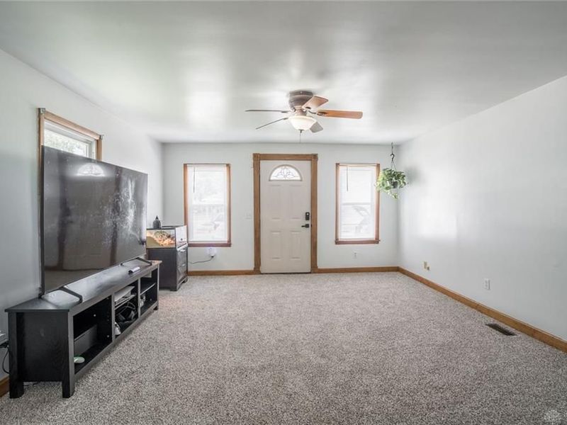135 E Warren Street, Germantown, OH 45327 Photo 2
