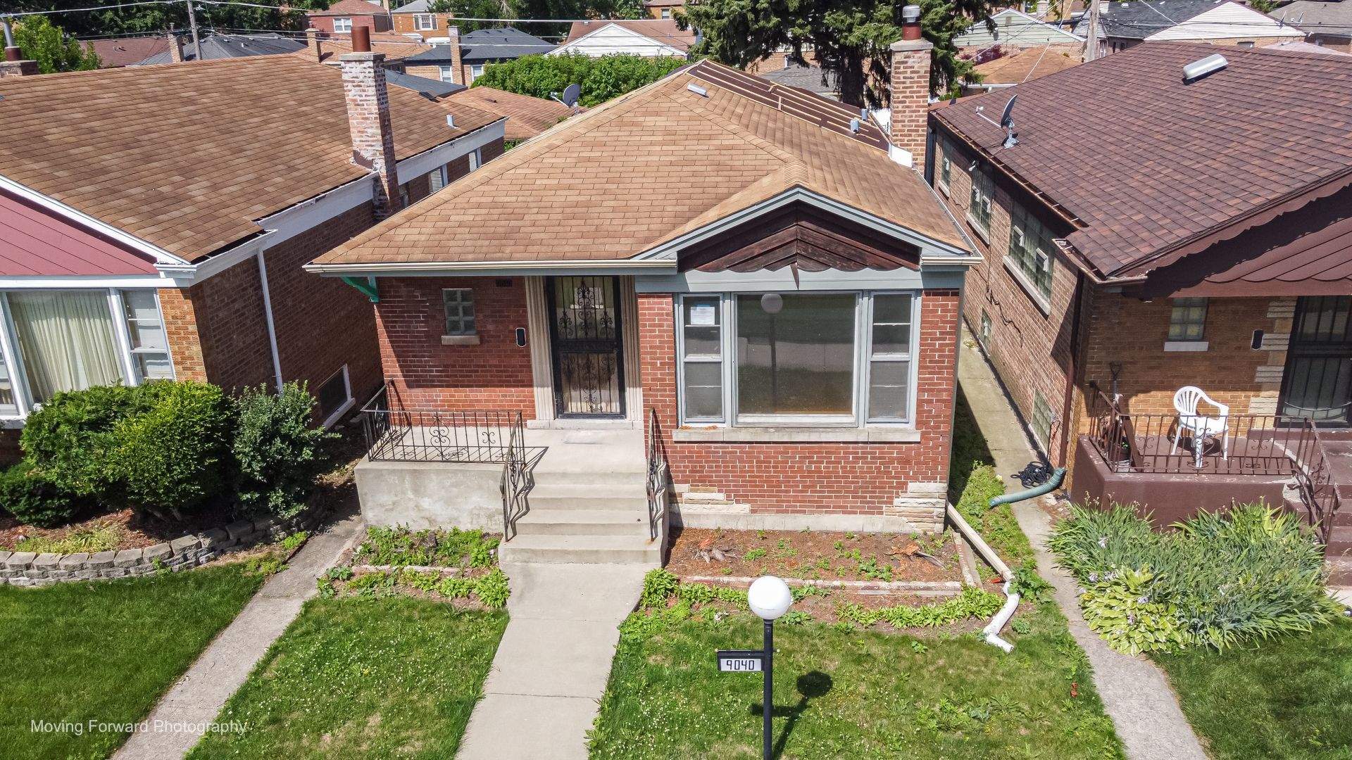9040 S Oglesby Avenue, Chicago, IL 60617 Main Photo