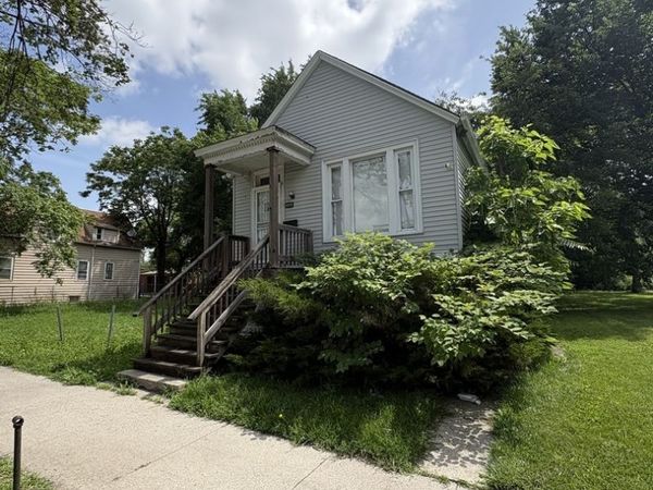 6925 S May Street , Chicago, IL 60621