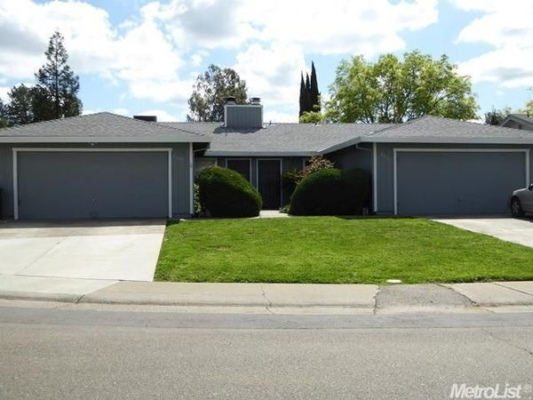 8964-8966 Laguna Vista Ct, Elk Grove, CA 95624