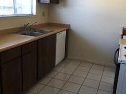 8964-8966 Laguna Vista Ct, Elk Grove, CA 95624 Photo