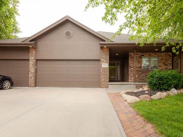 7411 S 101st Avenue, La Vista, NE 68128