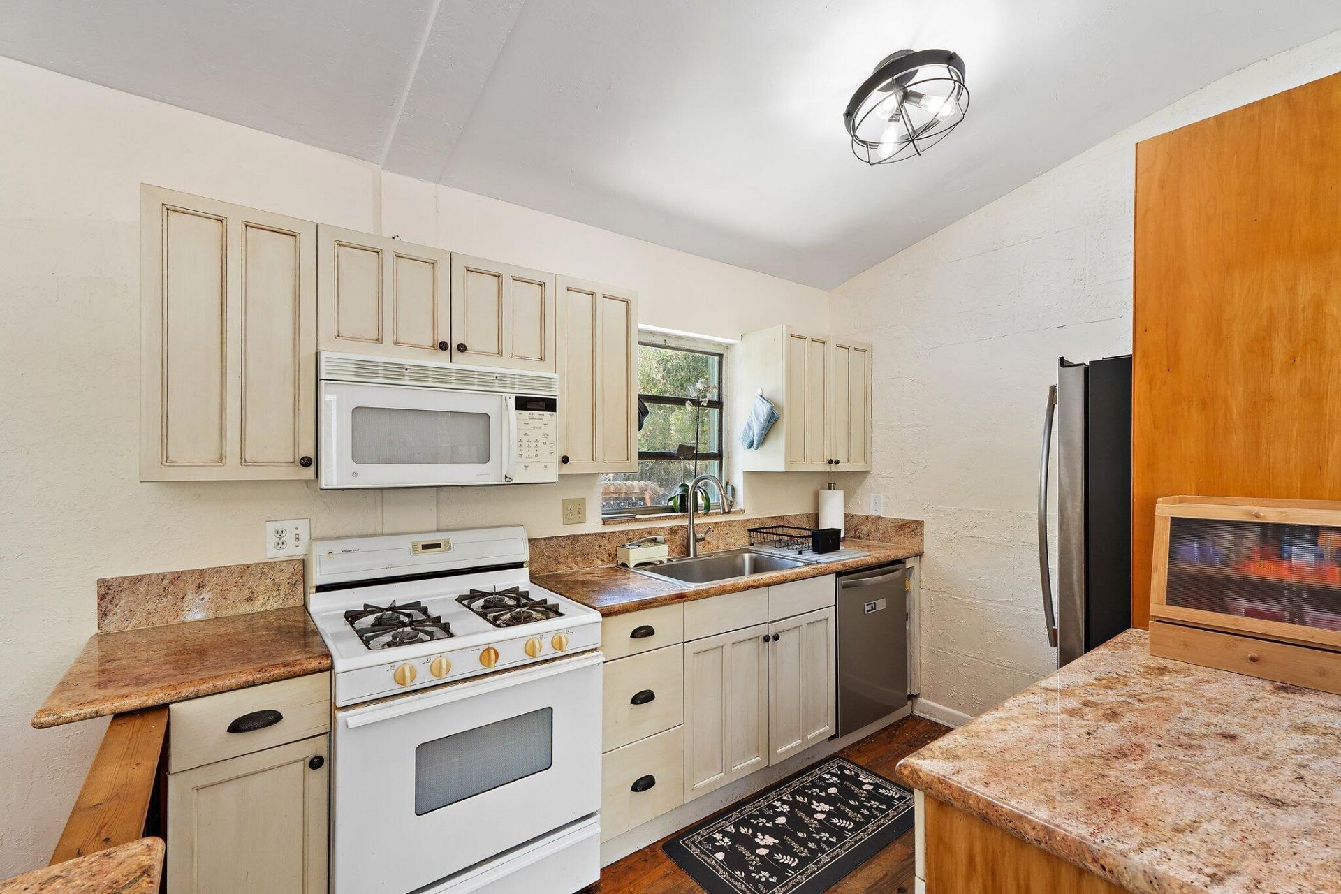 1429 Crest Drive, Lake Worth, FL 33461 Photo