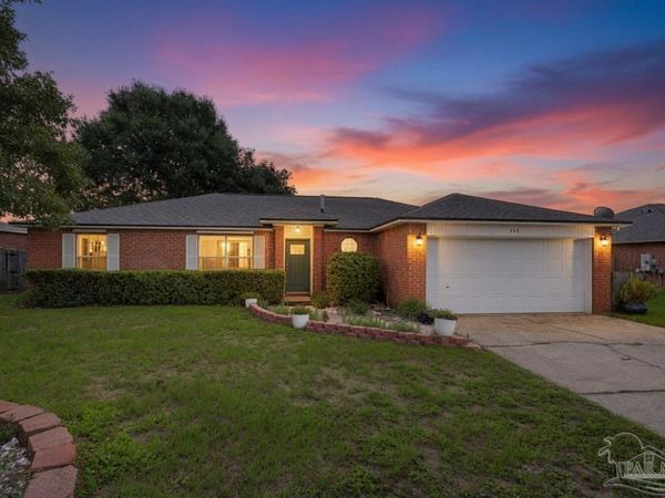 535 Capstan Ct, Pensacola, FL 32507