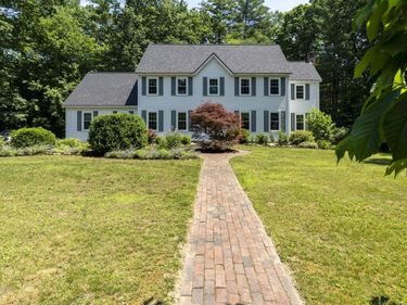 30 Lynne Drive, Hollis, NH 03049