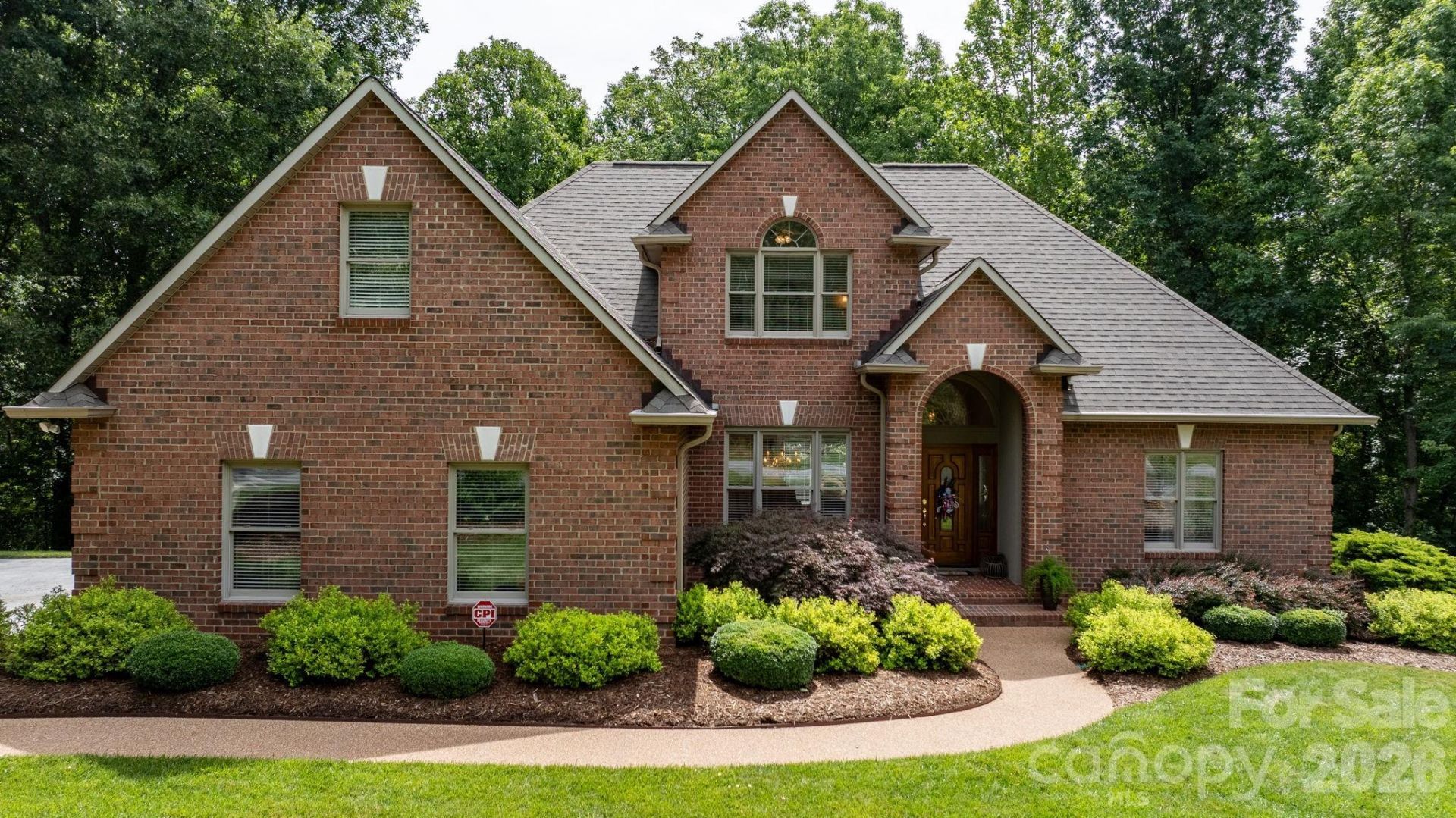 106 Oakland Court Ne, Unit 9 & 10, Valdese, NC 28690 Main Photo