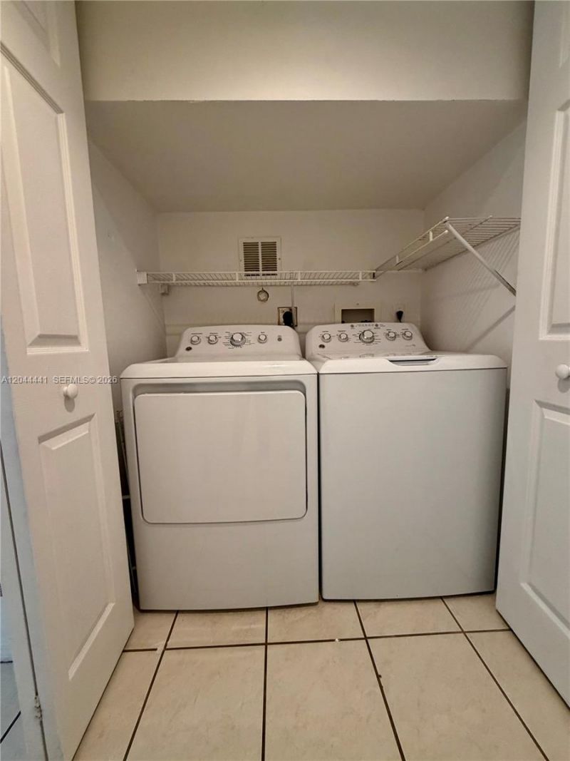 829 NW 208th Way , Pembroke Pines, FL 33029 Photo
