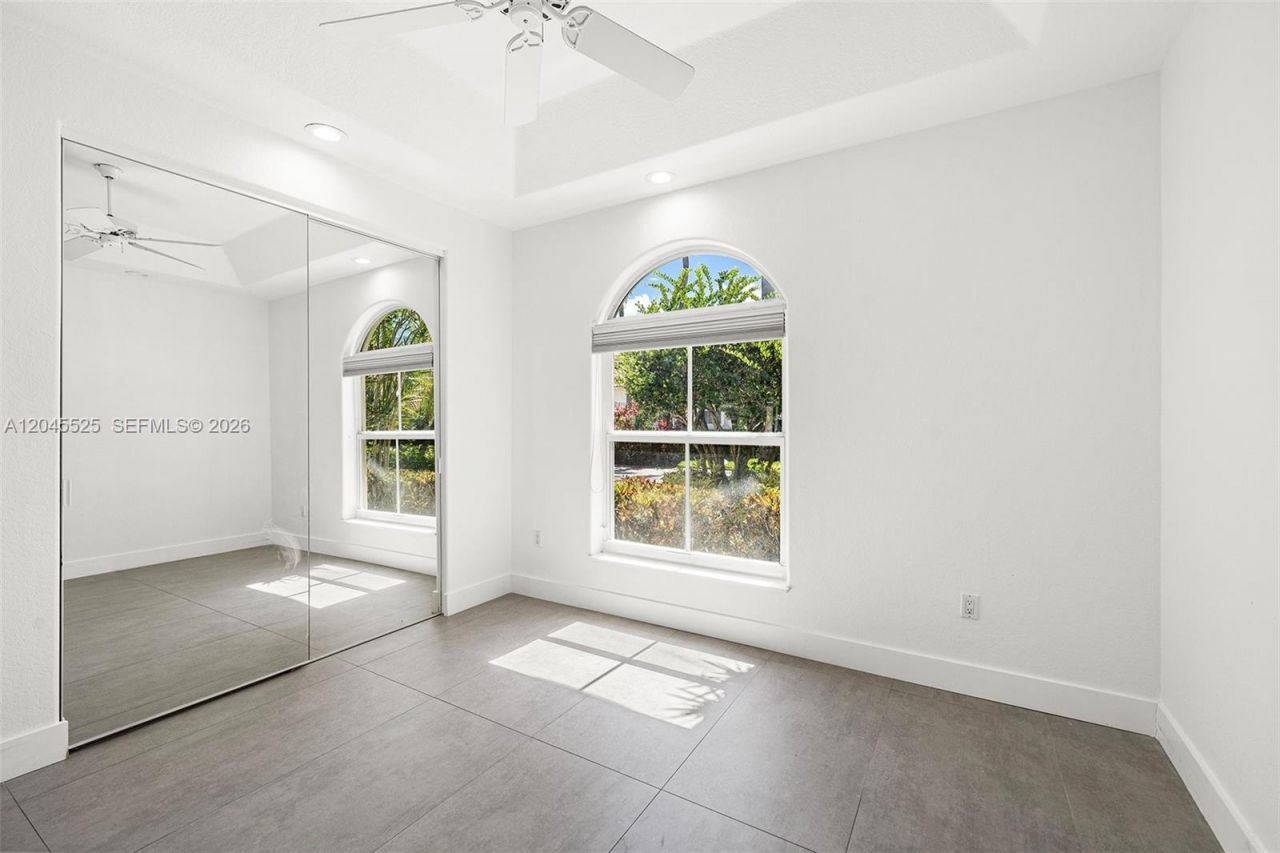 1549 Shoreline Way , Hollywood, FL 33019 Photo