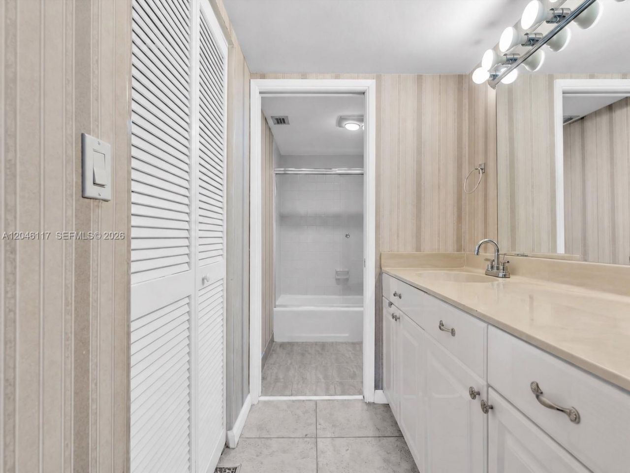 1901 Brickell Ave, Unit B1203, Miami, FL 33129 Photo