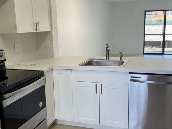 852 NE 209th St , Unit 104-38, Miami, FL 33179