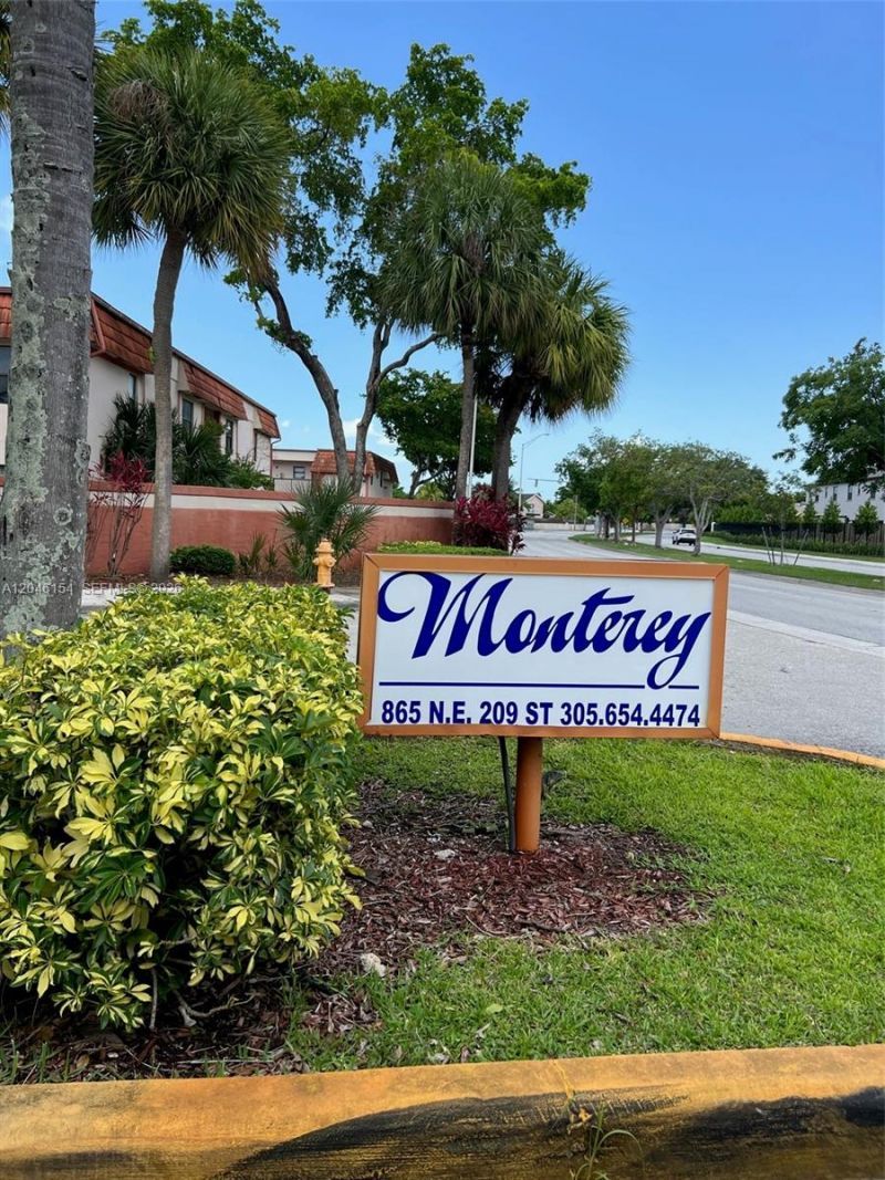 852 NE 209th St, Unit 104-38, Miami, FL 33179 Photo