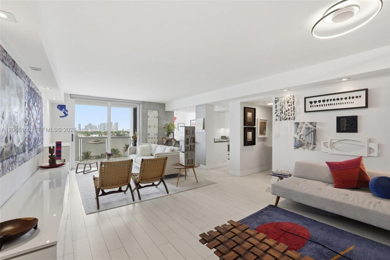9 Island Ave, Unit 705, Miami Beach, FL 33139 Photo