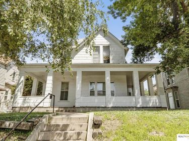 1309 S 32nd Street, Omaha, NE 68105