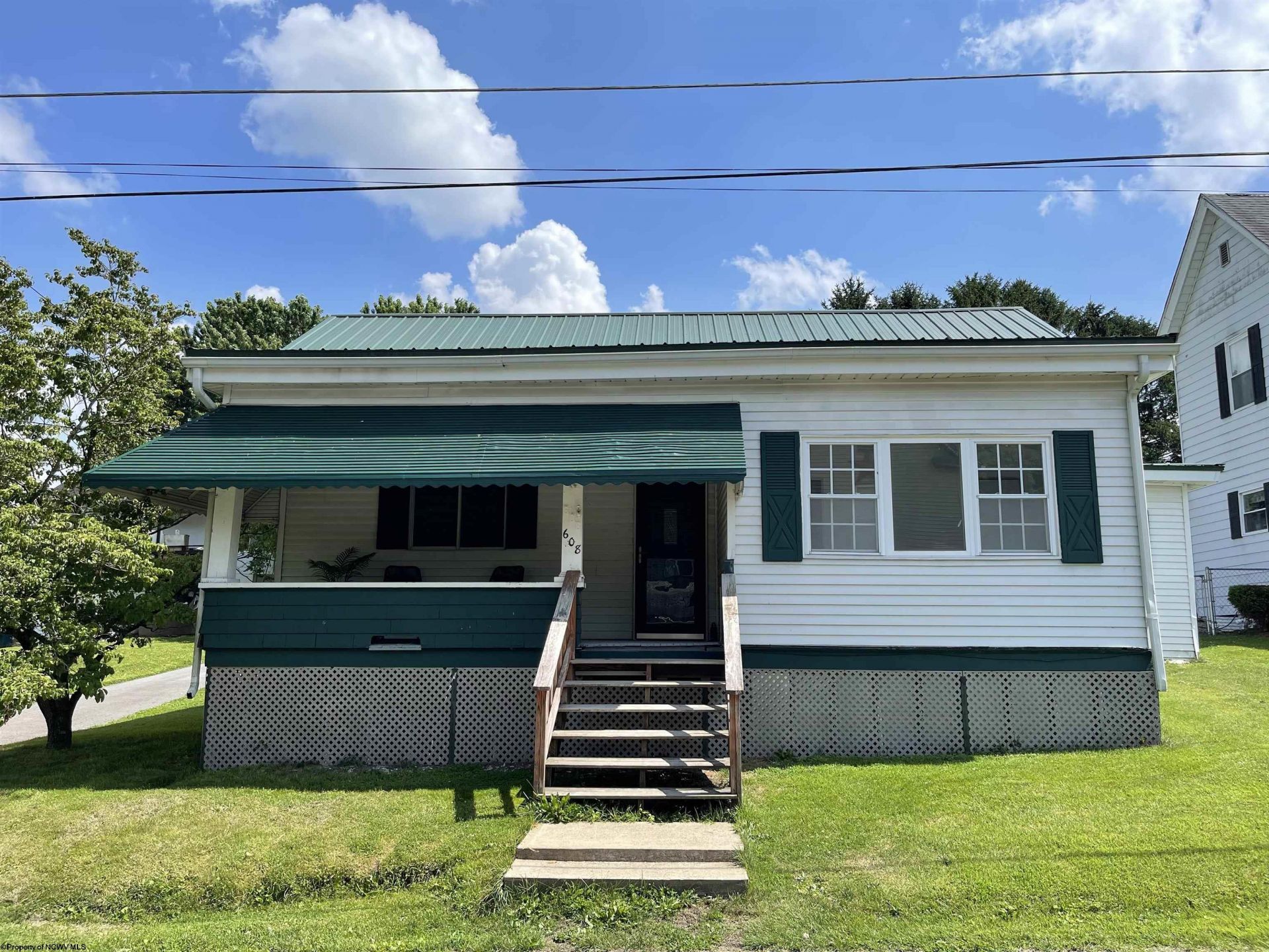 608 COLLEGE Street Barrackville, WV 26559
