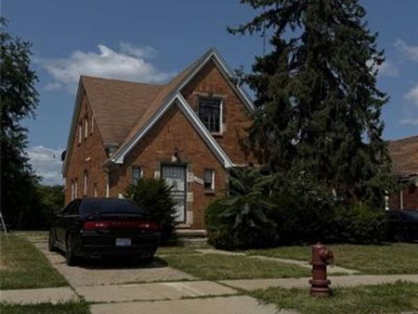 19401 Packard Street, Detroit, MI 48234