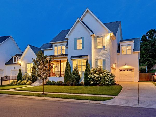 2224 Brakeman Ln, Thompsons Station, TN 37179
