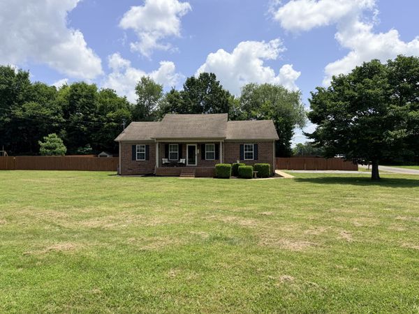 4495 Angela Way , Chapel Hill, TN 37034