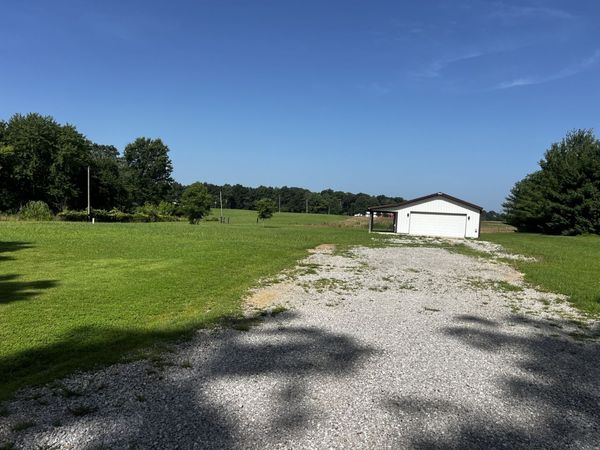 10261 N Puckett Lane , Mt Vernon, IL 62864