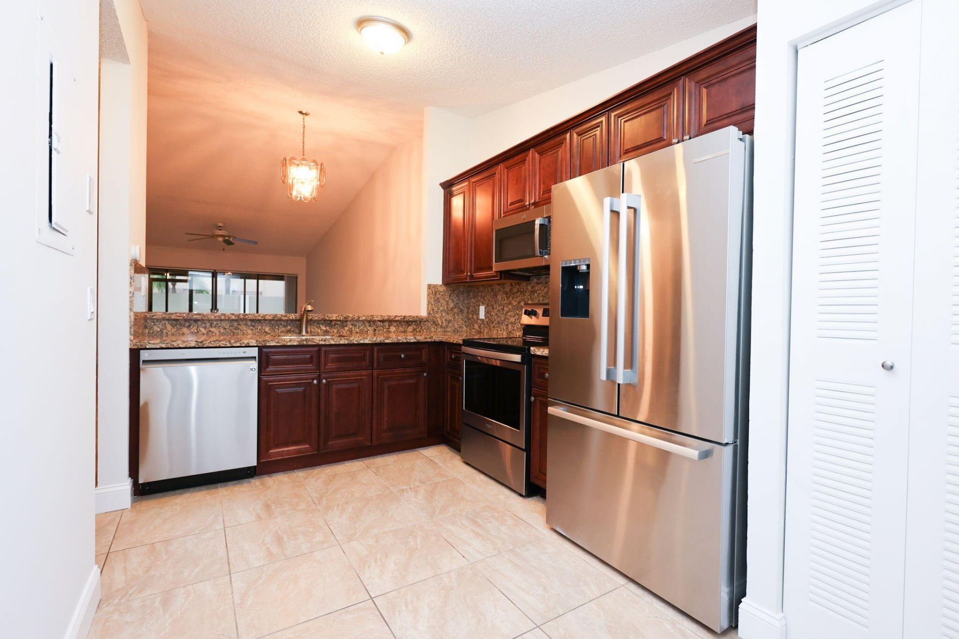 10127 E Boca Bend E, Unit B2, Boca Raton, FL 33428 Photo