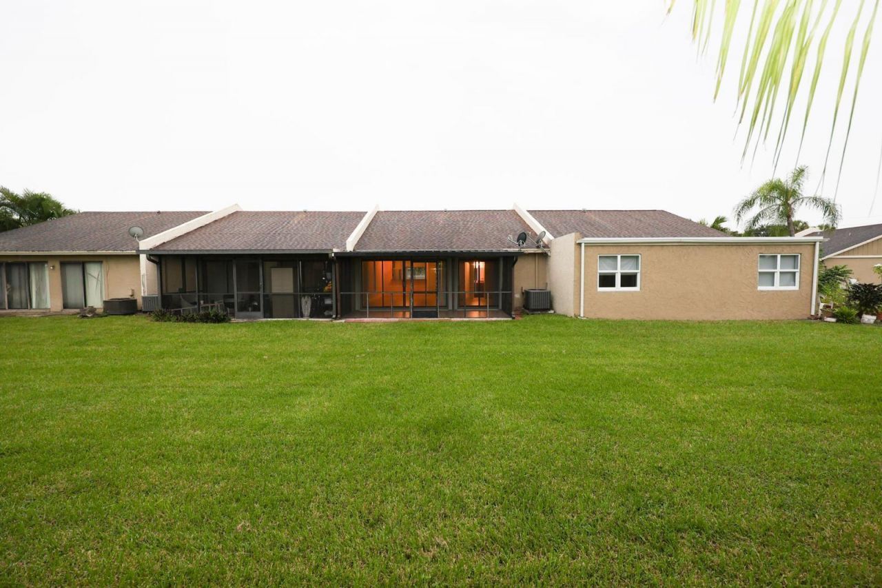 10127 E Boca Bend E, Unit B2, Boca Raton, FL 33428 Photo
