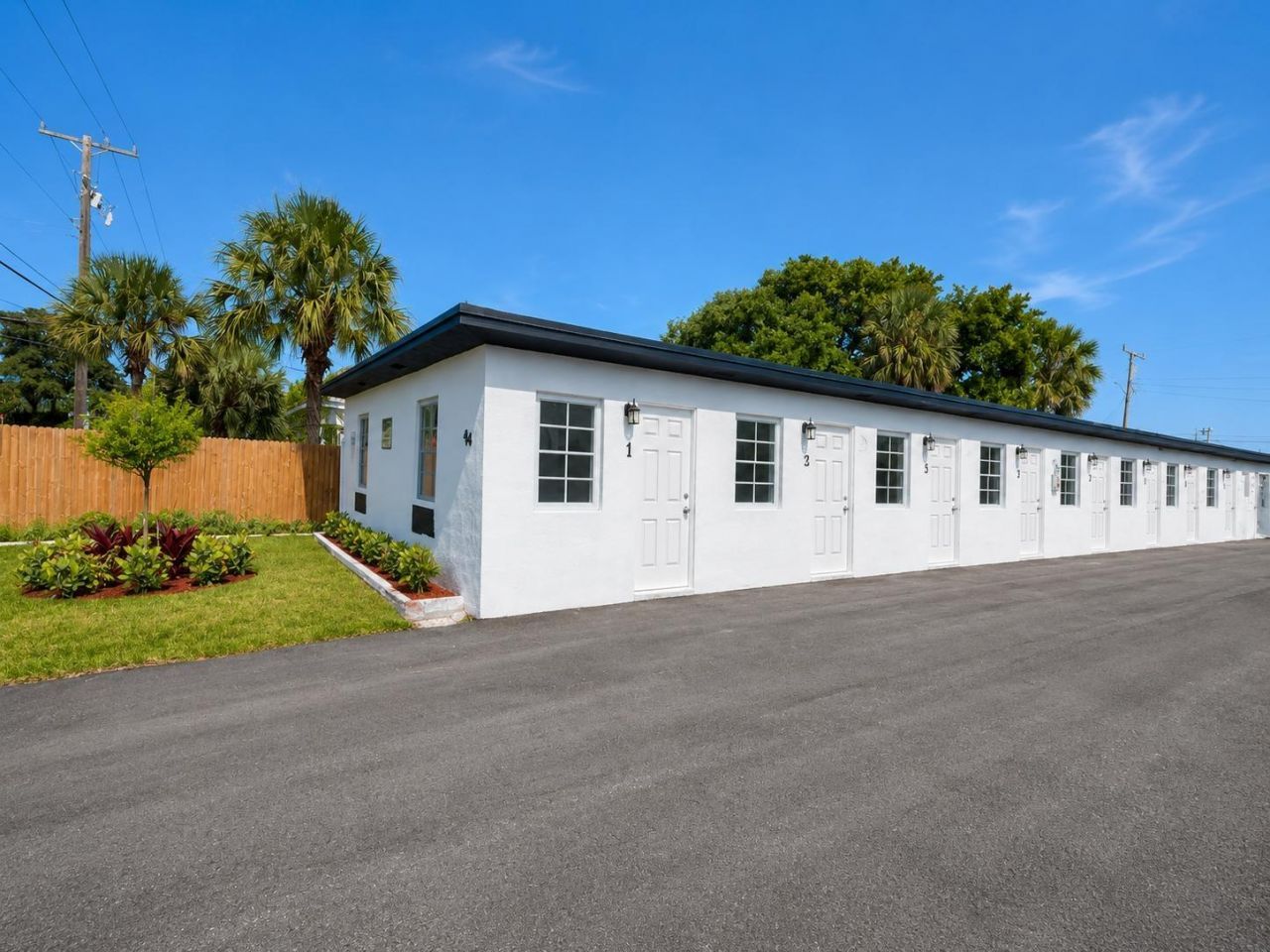 904 10th Street, Unit 8, West Palm Beach, FL 33401 Photo