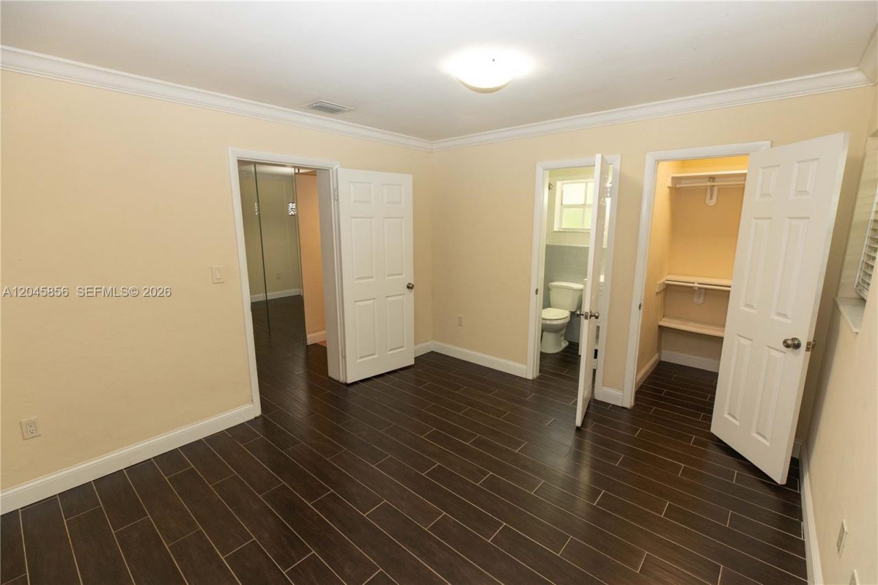 2945 Day Ave , Unit 2953, Miami, FL 33133 Photo
