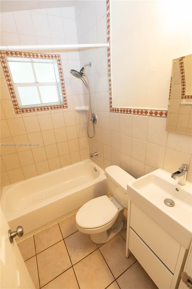 2945 Day Ave , Unit 2953, Miami, FL 33133 Photo