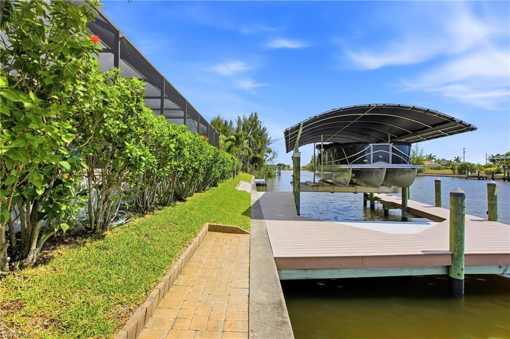 1720 Old Burnt Store Rd N, Cape Coral, FL 33993 Photo