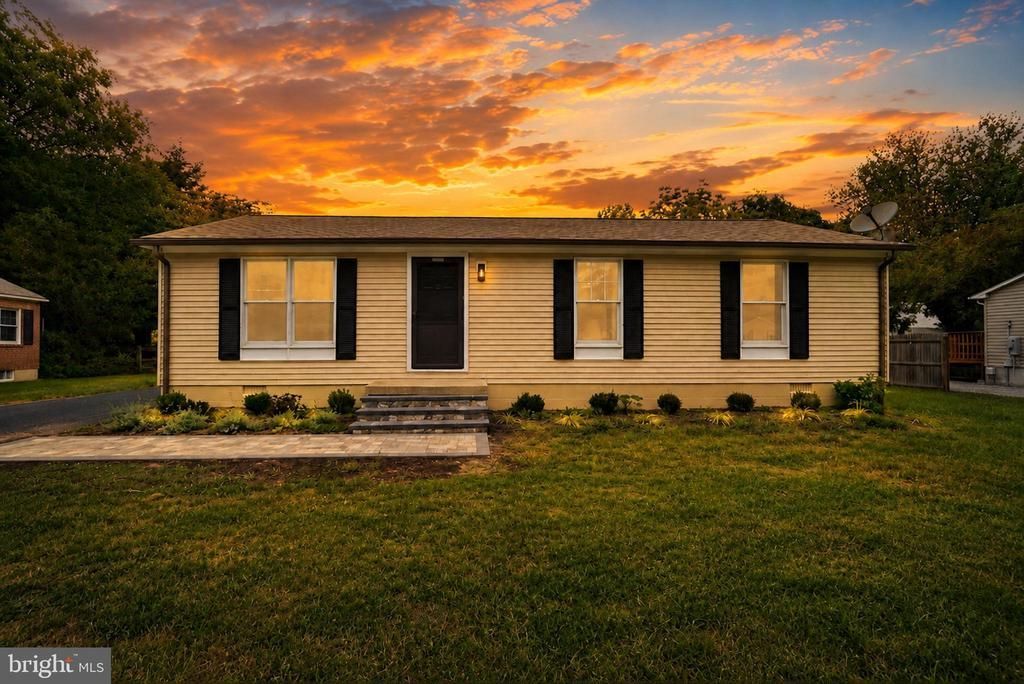 26407 HILLENDALE ROAD , HOLLYWOOD, MD 20636